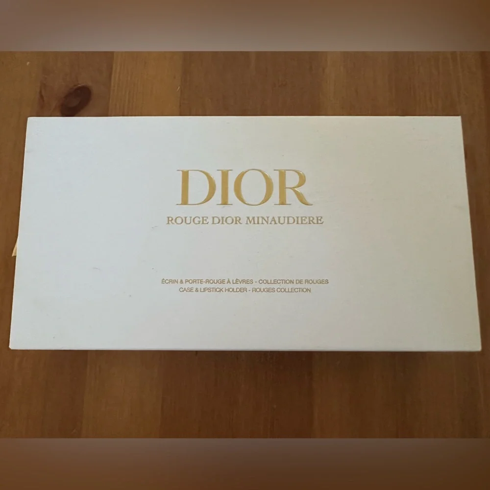 DIOR Rouge Dior Minaudiere - The Atelier of Dreams Limited Edition Clutch Bag - Picture 14 of 14